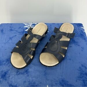 Croft & Barrow Women's Navy Sandals Size 8 1/2 M